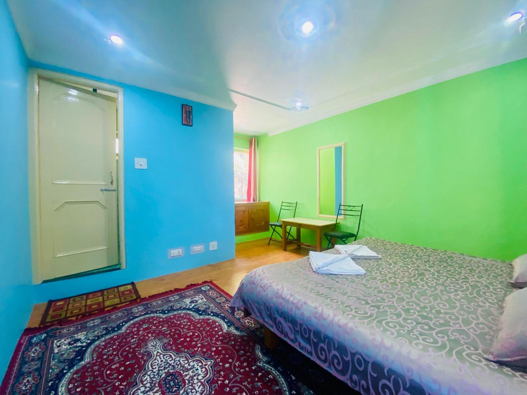 Jagatram Niwas Guesthouse Dharamkot Dharamszala Kültér fotó